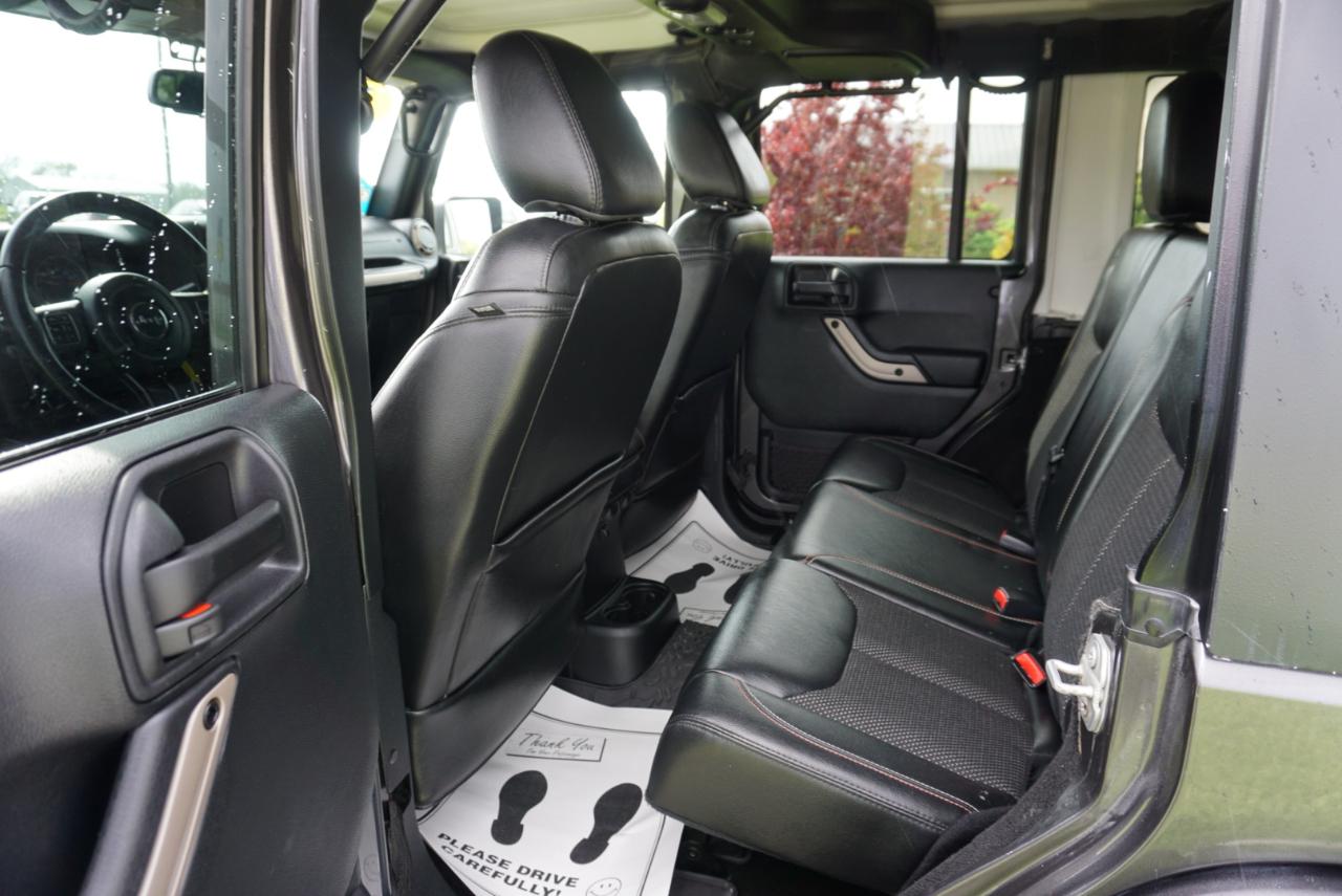 Jeep Wrangler Unlimited Sahara 4WD 2016