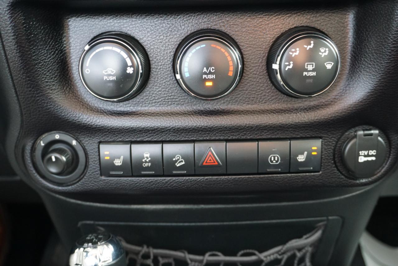 Jeep Wrangler Unlimited Sahara 4WD 2016