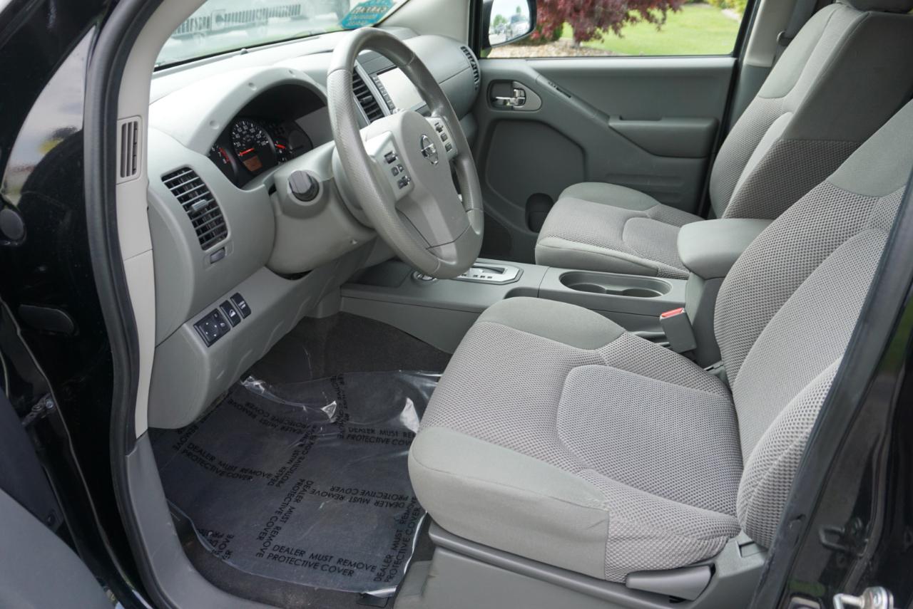 Nissan Frontier SV Crew Cab 4WD 2020