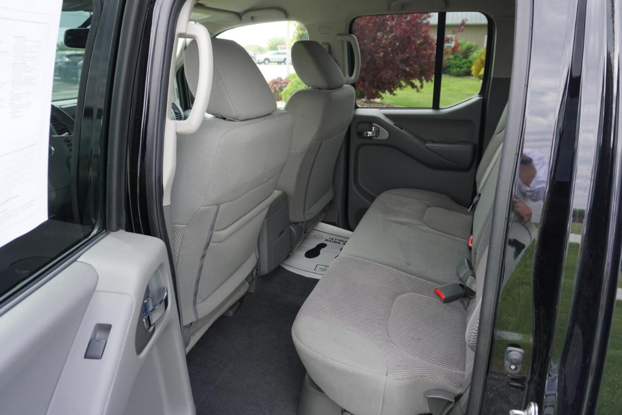 Nissan Frontier SV Crew Cab 4WD 2020
