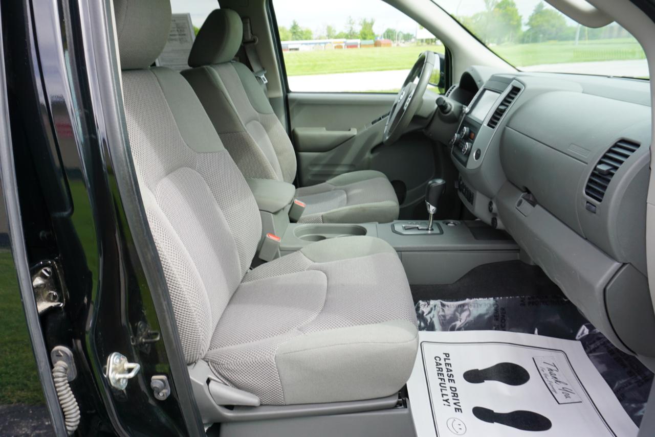 Nissan Frontier SV Crew Cab 4WD 2020