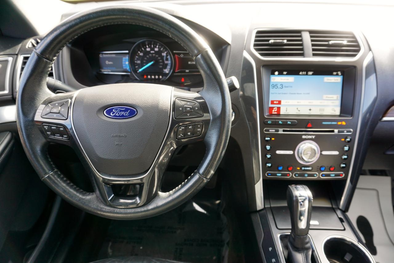 Ford Explorer Limited 4WD 2017