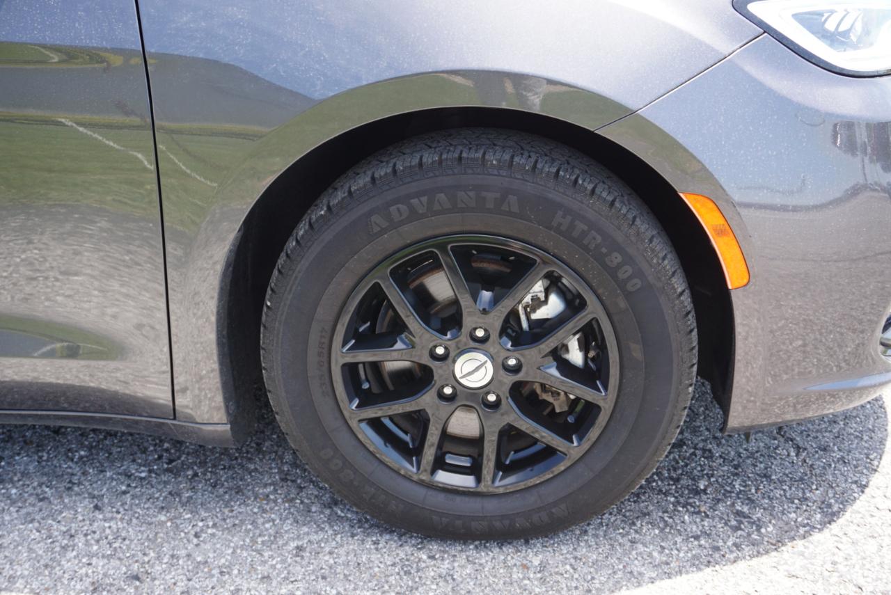 Chrysler Pacifica Touring L 2023