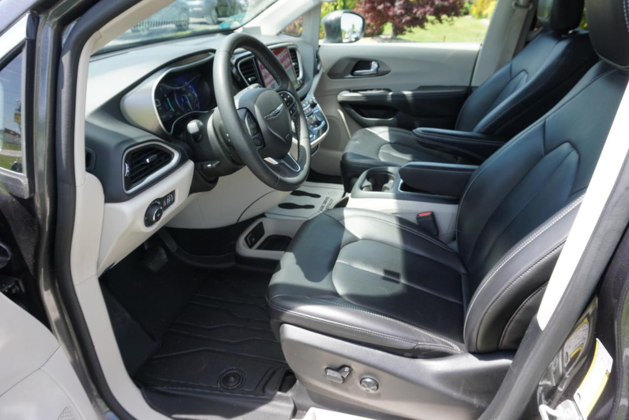 Chrysler Pacifica Touring L 2023