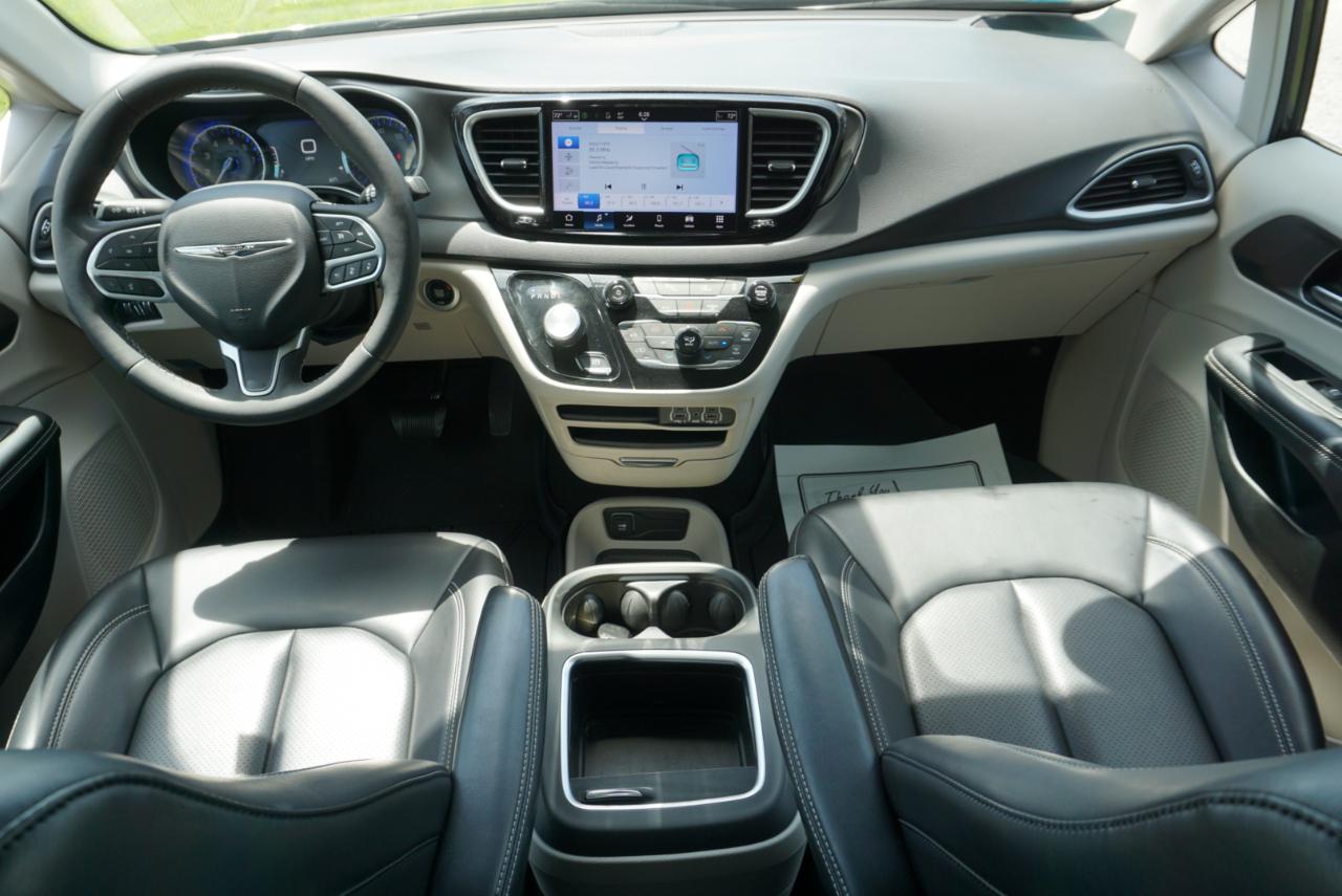 Chrysler Pacifica Touring L 2023