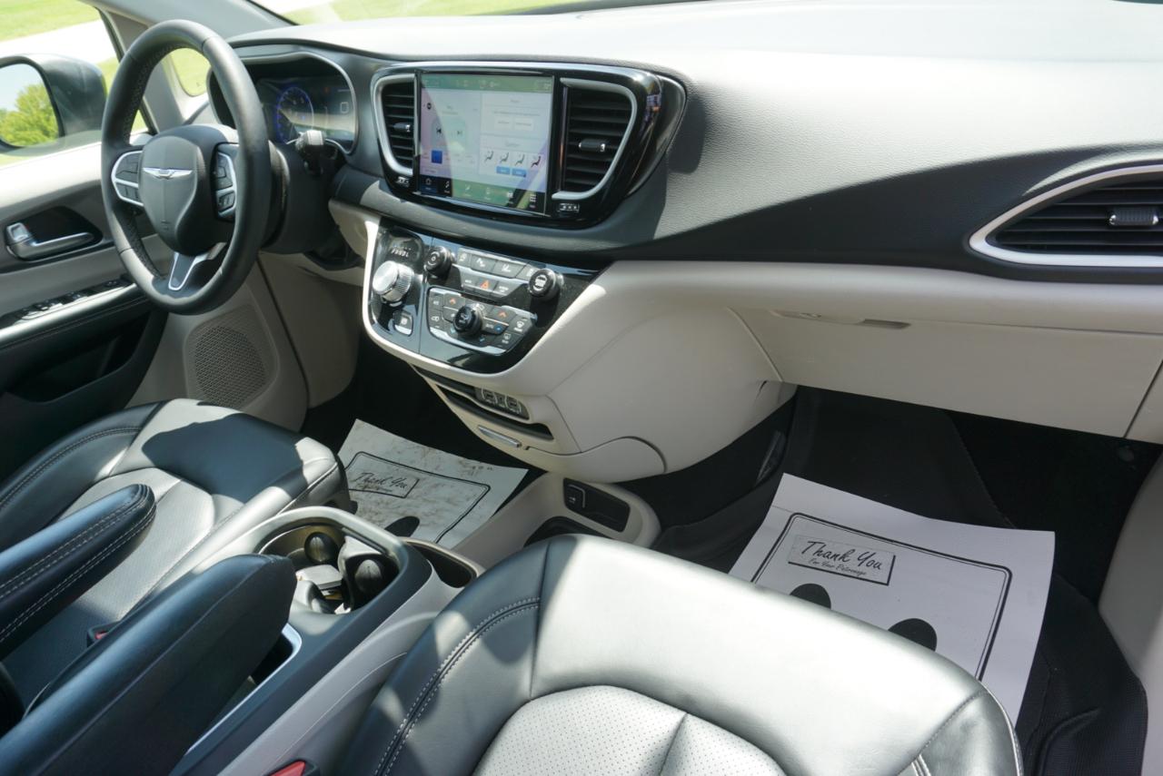 Chrysler Pacifica Touring L 2023