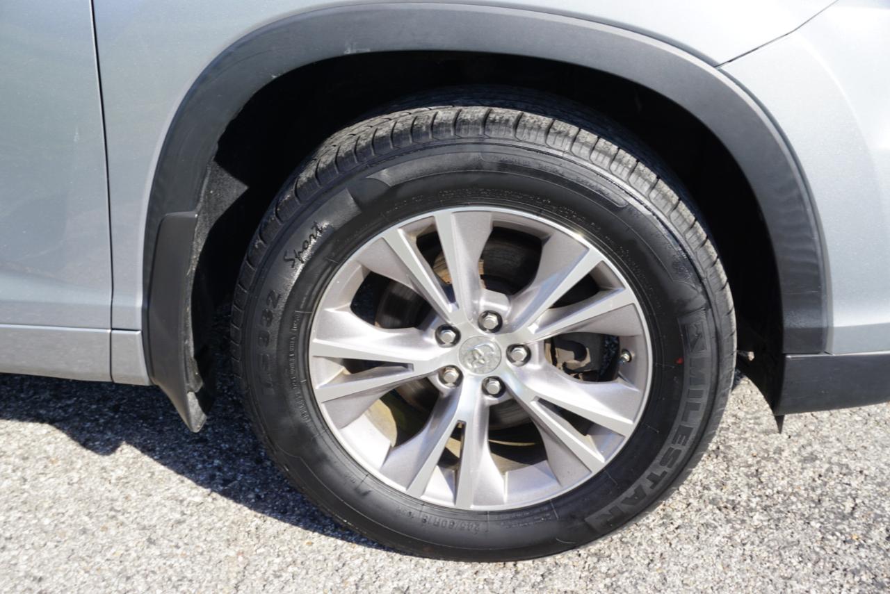 Toyota Highlander XLE AWD V6 2015