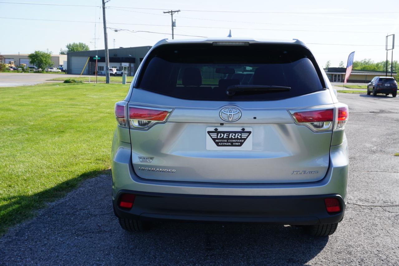 Toyota Highlander XLE AWD V6 2015