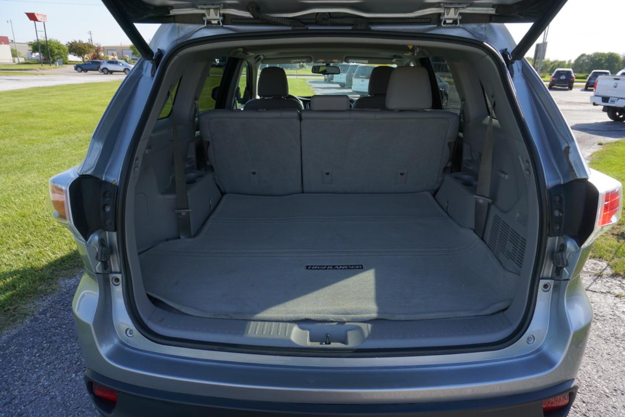 Toyota Highlander XLE AWD V6 2015