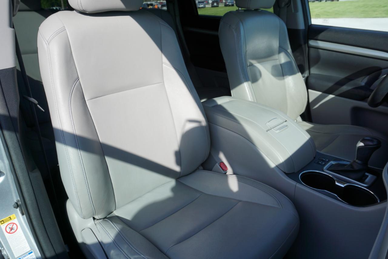 Toyota Highlander XLE AWD V6 2015