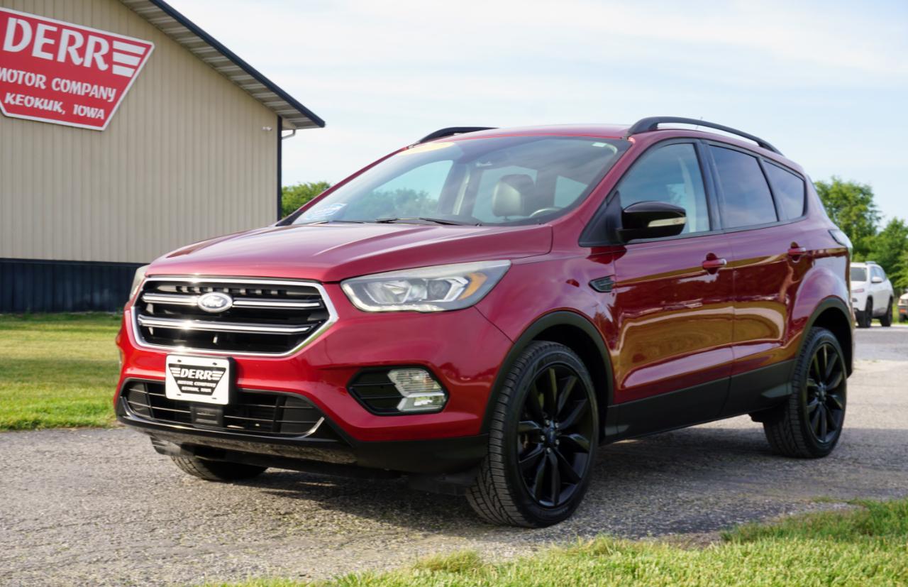 Ford Escape Titanium 4WD 2017