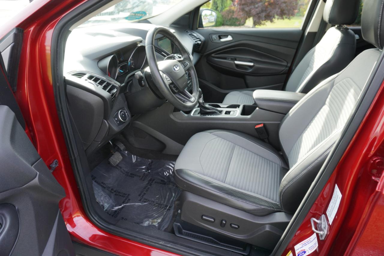 Ford Escape Titanium 4WD 2017