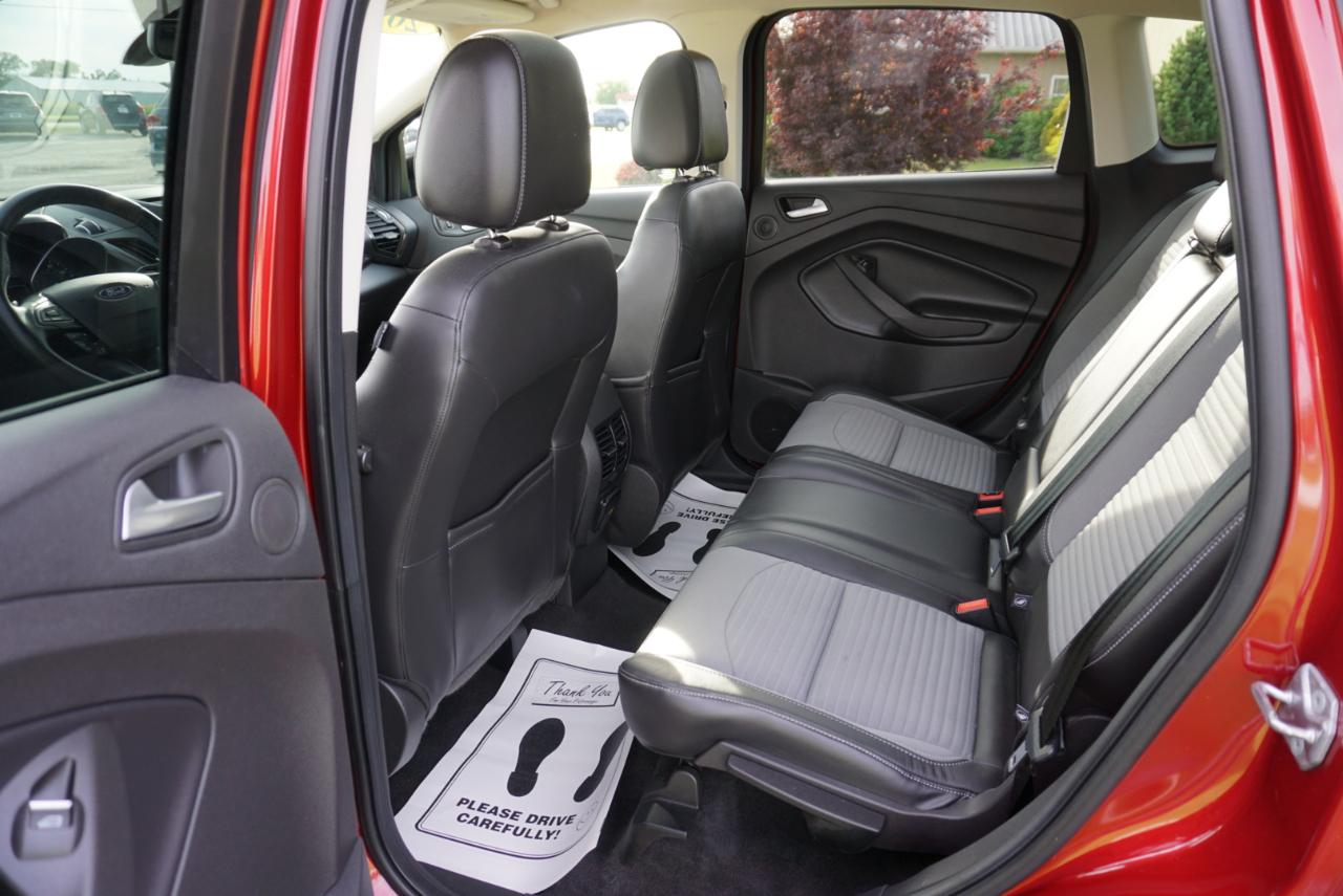 Ford Escape Titanium 4WD 2017