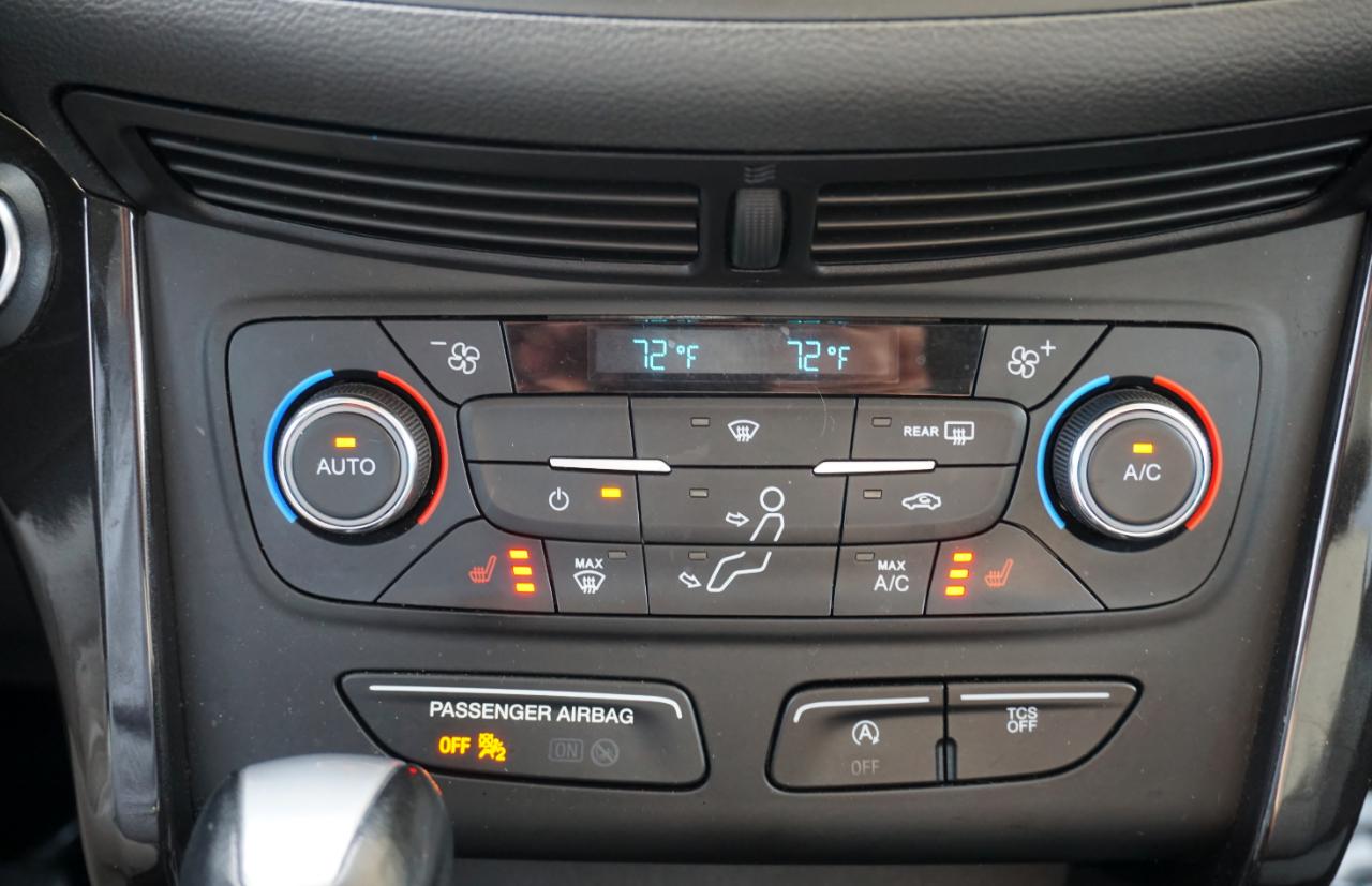 Ford Escape Titanium 4WD 2017