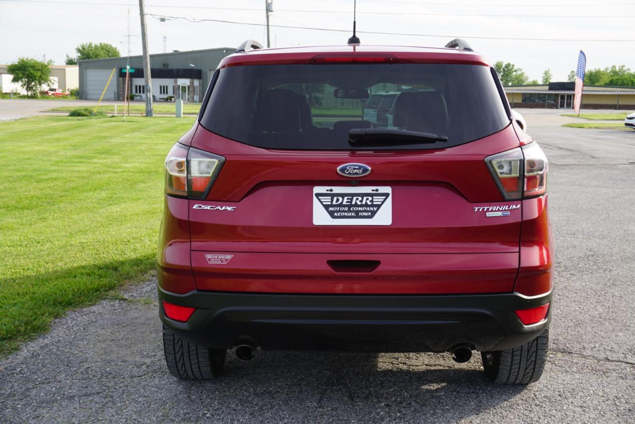 Ford Escape Titanium 4WD 2017
