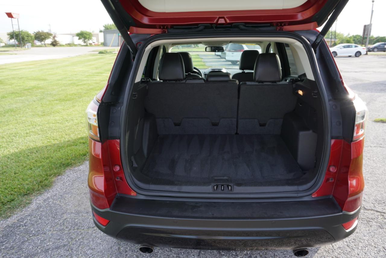 Ford Escape Titanium 4WD 2017