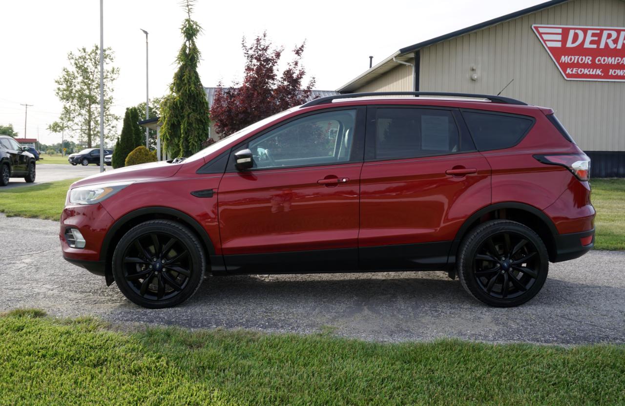 Ford Escape Titanium 4WD 2017