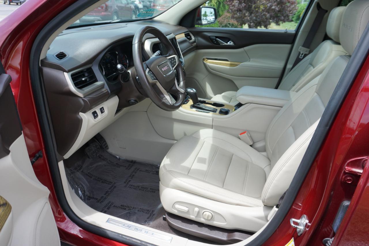 GMC Acadia Denali AWD 2017