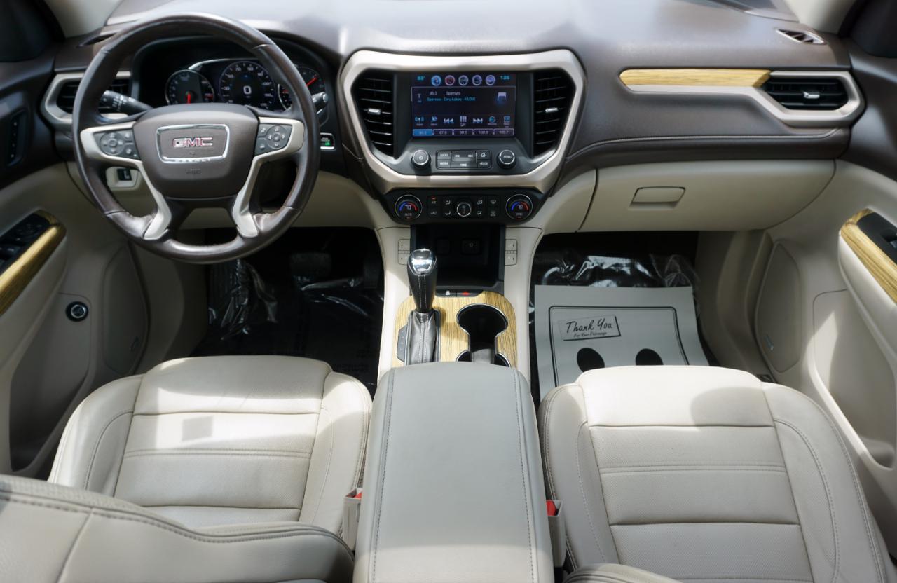 GMC Acadia Denali AWD 2017