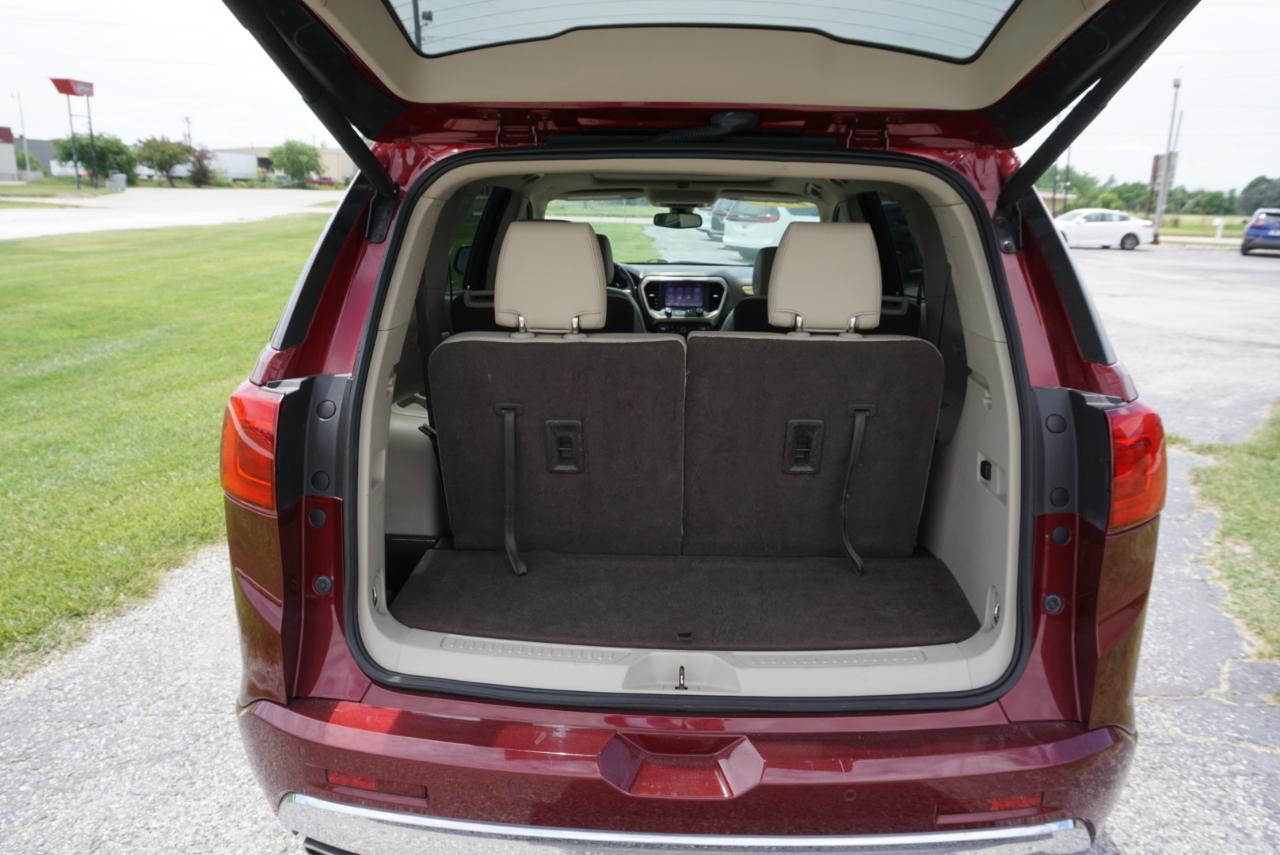 GMC Acadia Denali AWD 2017