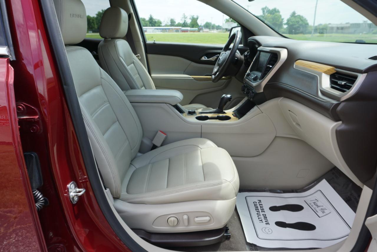 GMC Acadia Denali AWD 2017