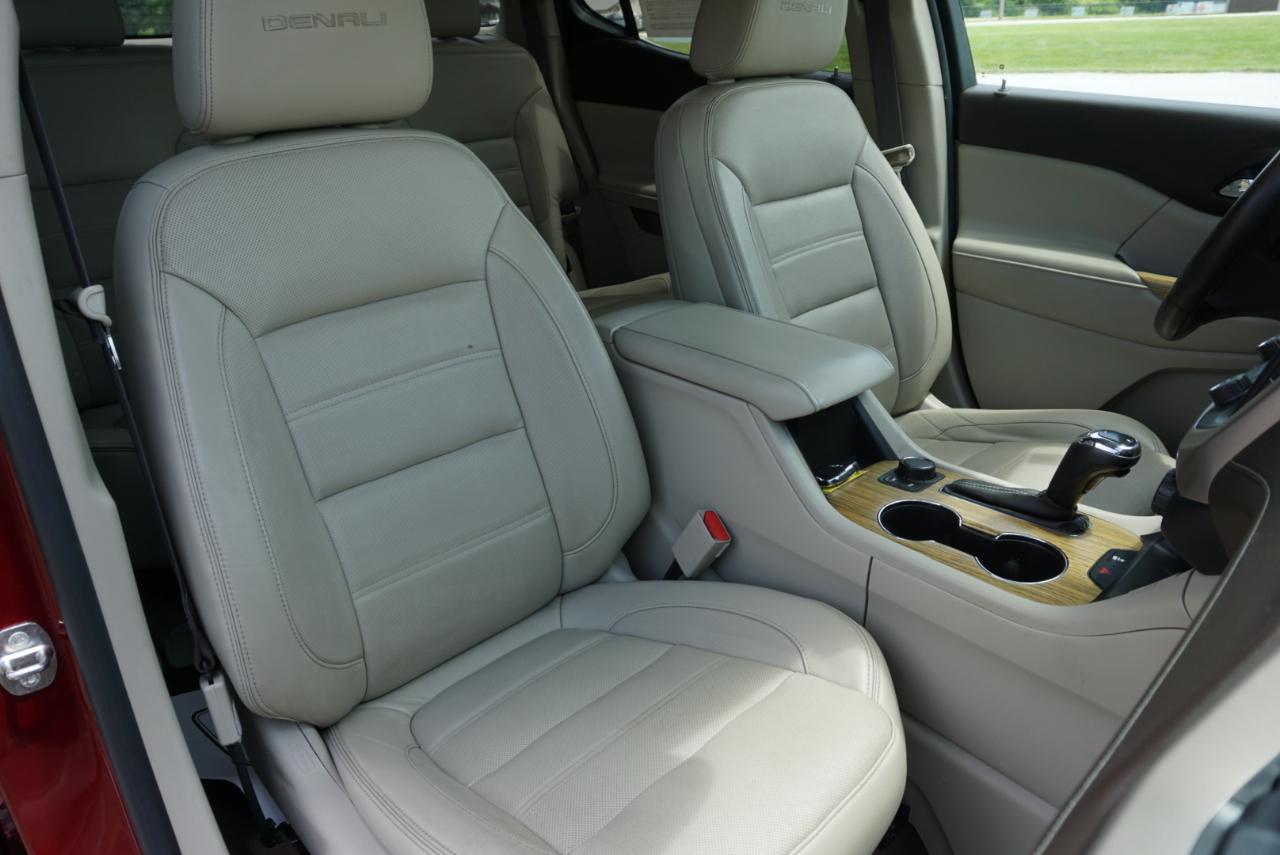 GMC Acadia Denali AWD 2017