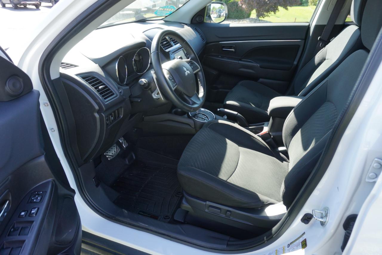 Mitsubishi Outlander Sport  2015