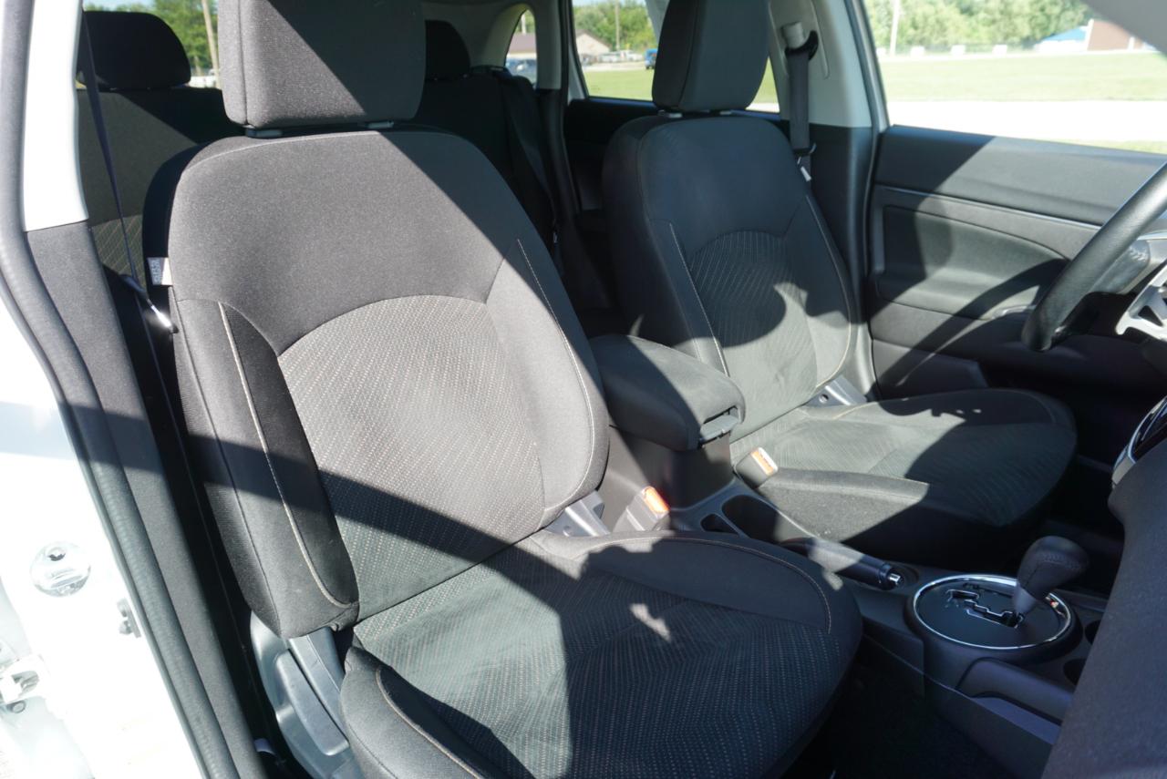 Mitsubishi Outlander Sport  2015