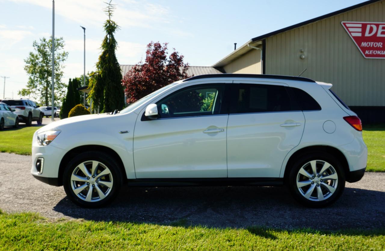 Mitsubishi Outlander Sport  2015