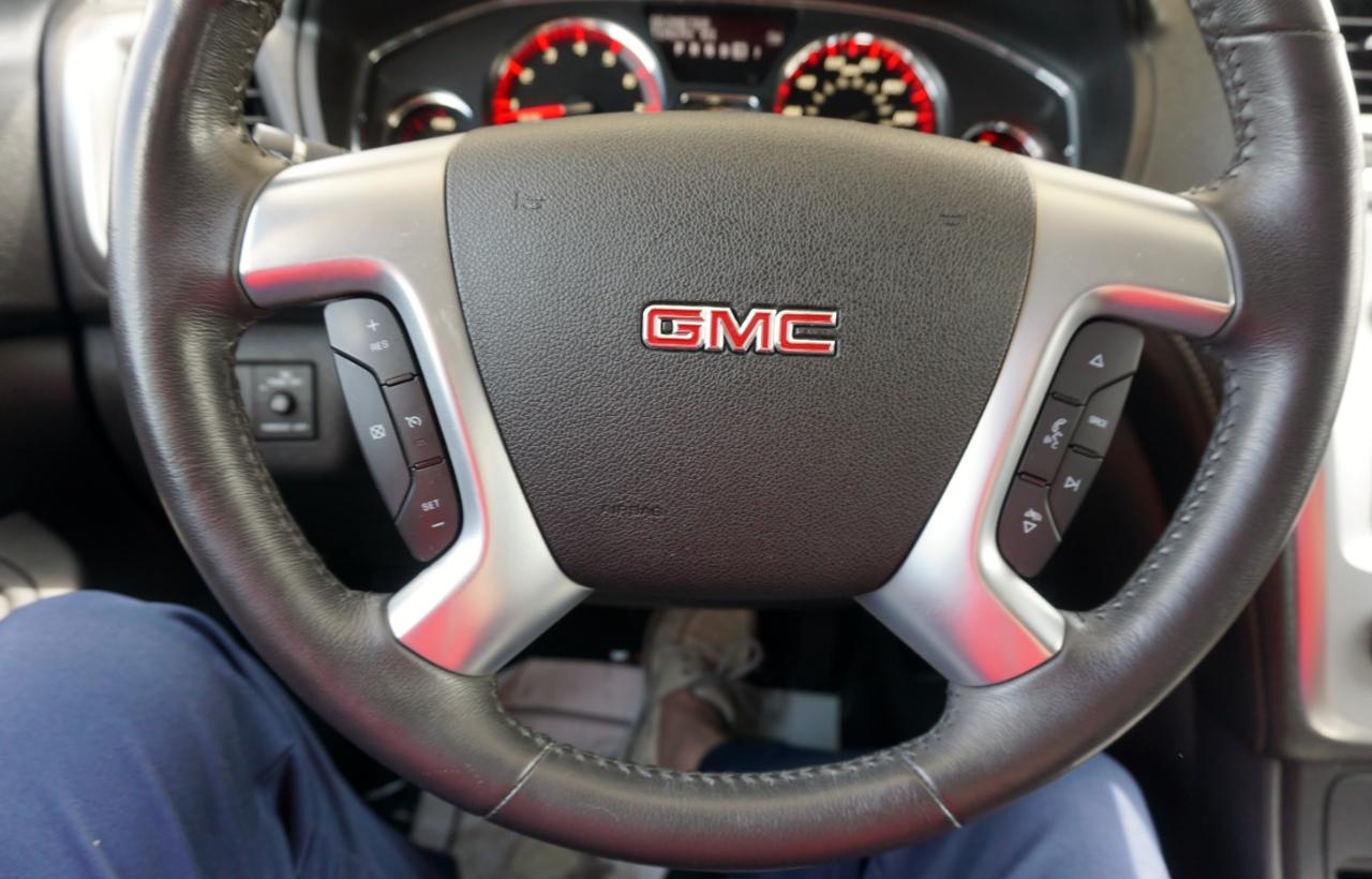 GMC Acadia SLE AWD 2015