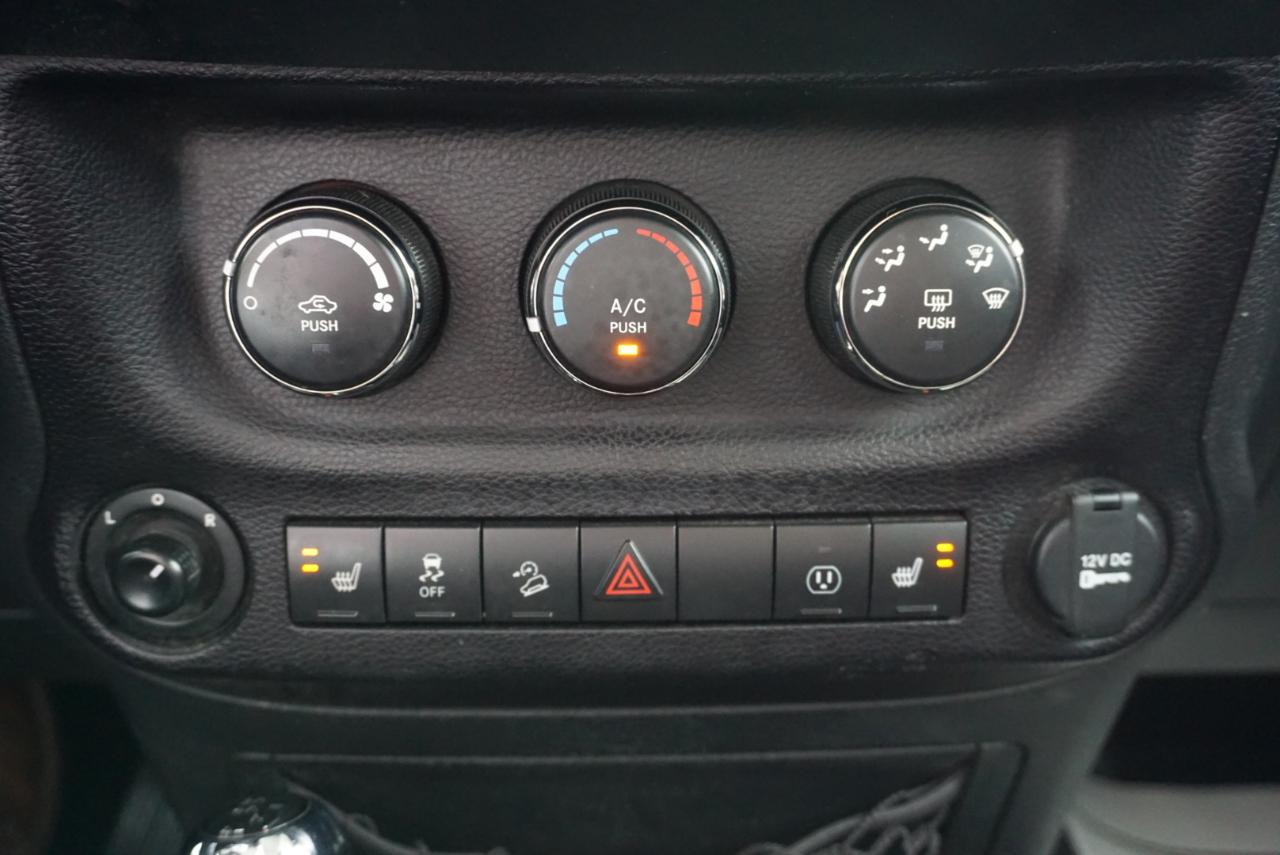 Jeep Wrangler JK Unlimited Sahara 4WD 2018