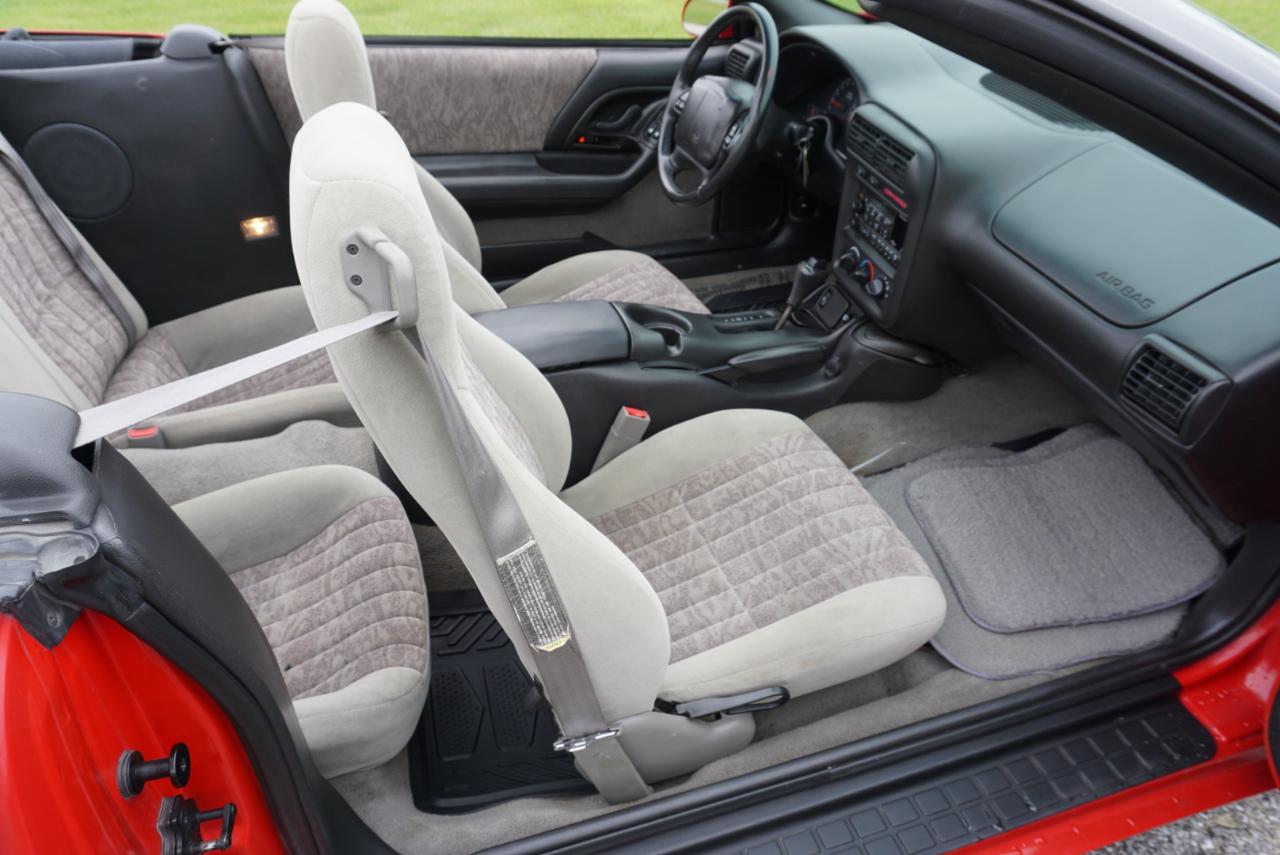 Chevrolet Camaro Convertible 2001