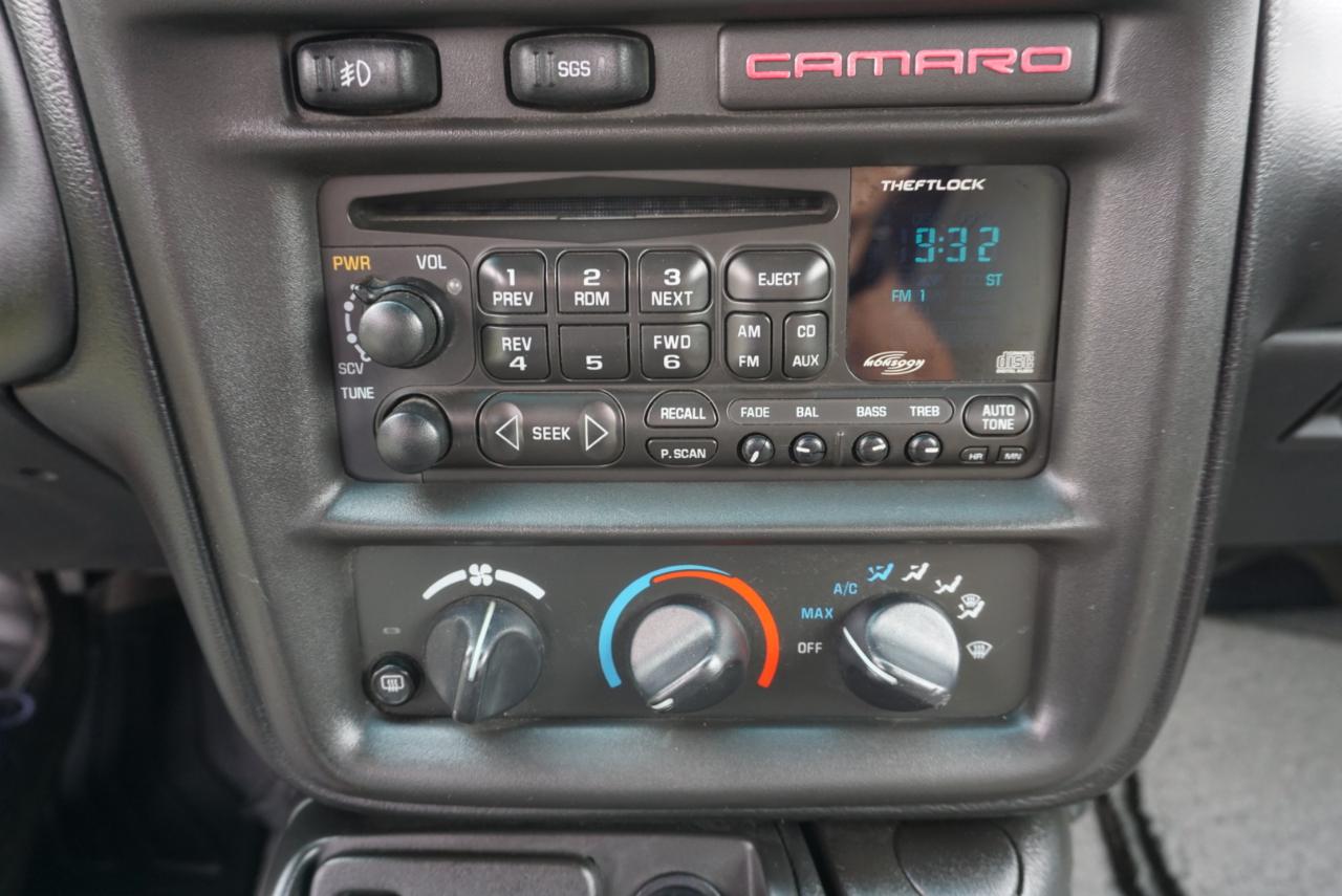 Chevrolet Camaro Convertible 2001