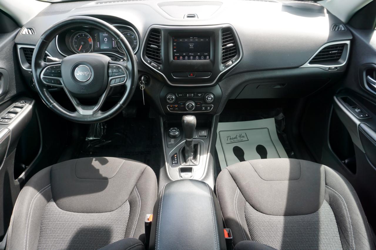 Jeep Cherokee Latitude 4WD 2020