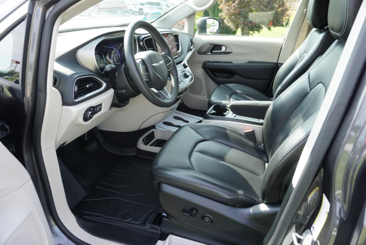 Chrysler Pacifica Touring L 2023