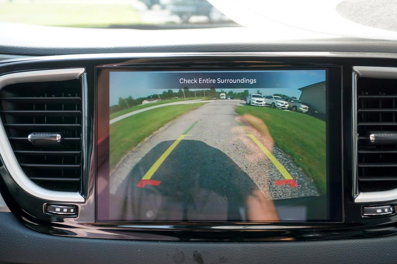 Chrysler Pacifica Touring L 2023