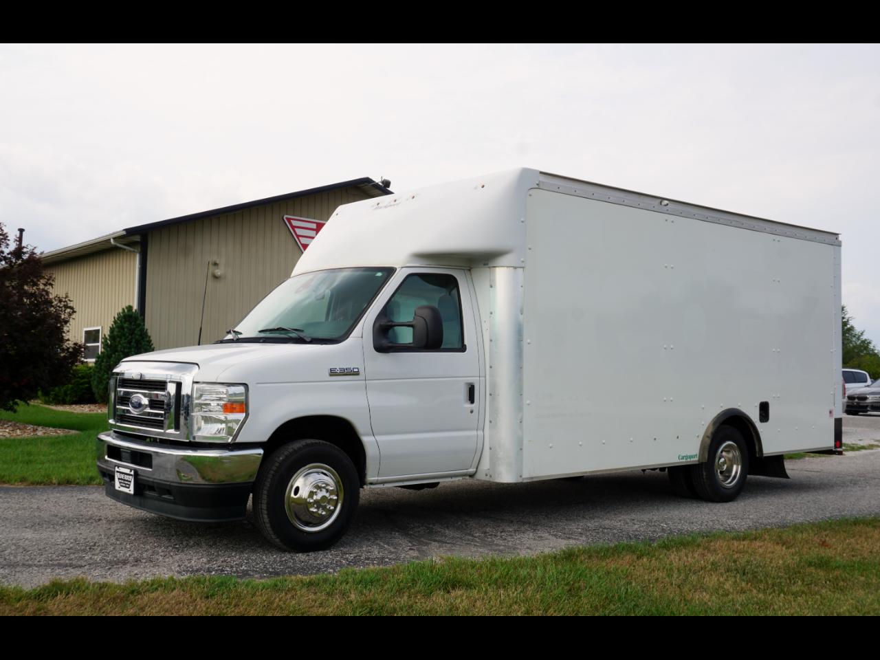Ford Econoline E-350 Super Duty 2023