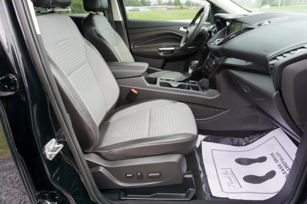 Ford Escape Titanium FWD 2017
