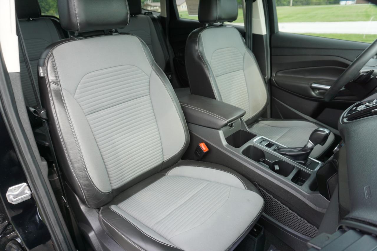 Ford Escape Titanium FWD 2017