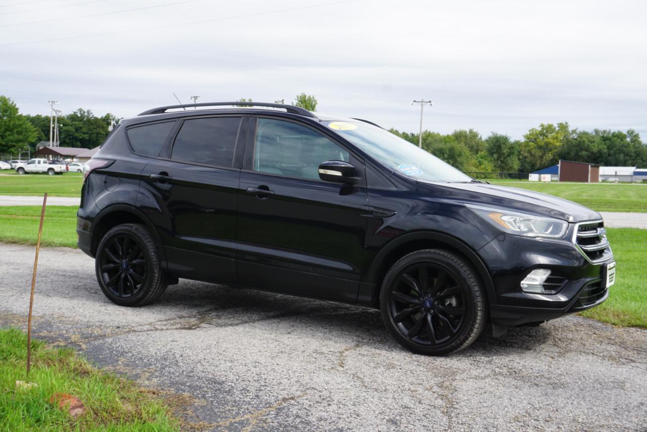 Ford Escape Titanium 4WD 2017