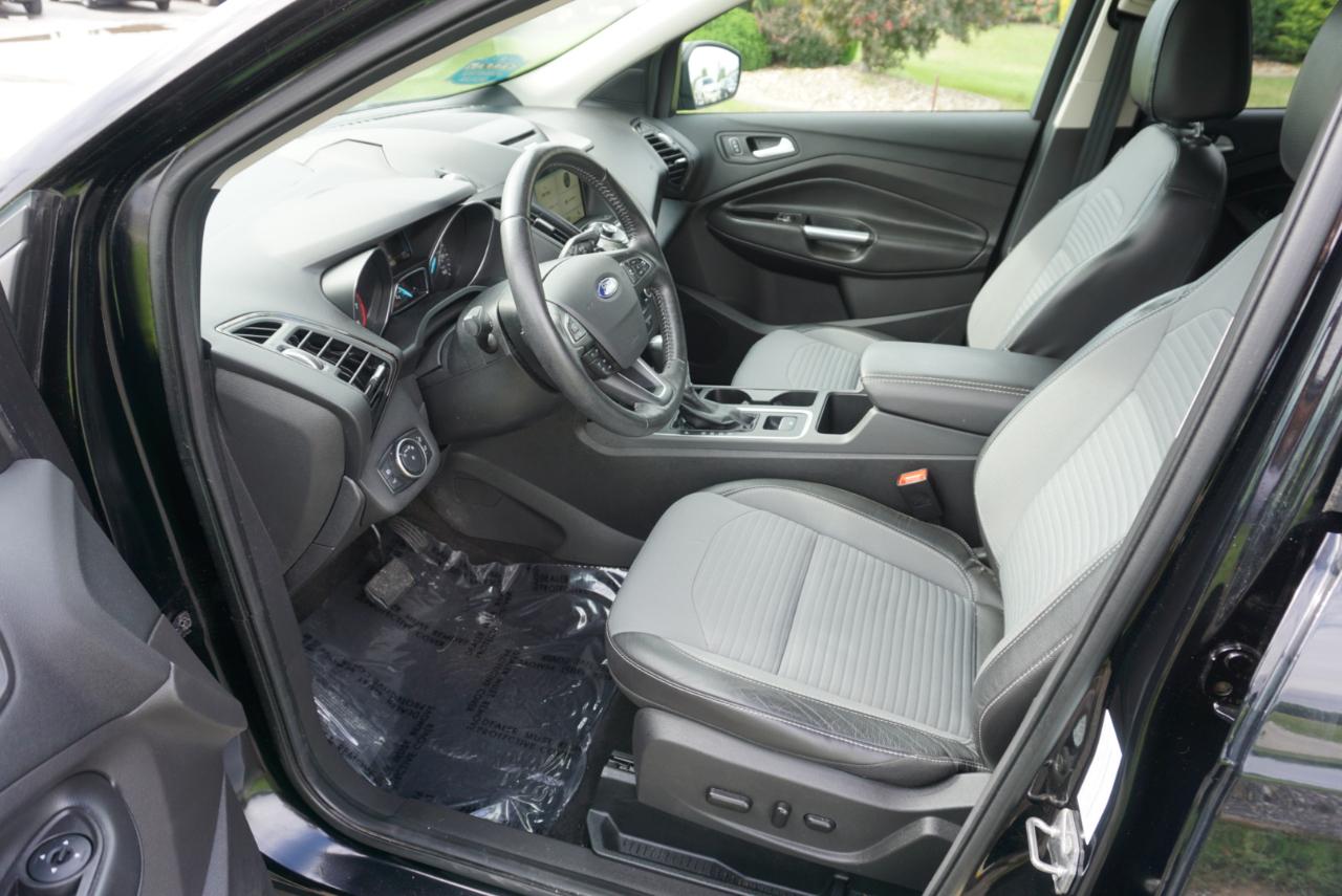 Ford Escape Titanium 4WD 2017