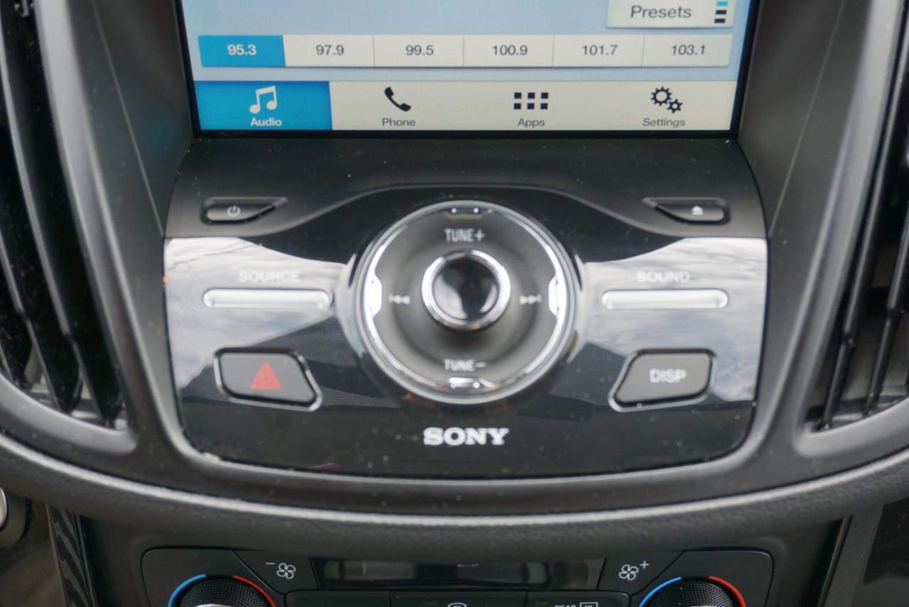 Ford Escape Titanium 4WD 2017