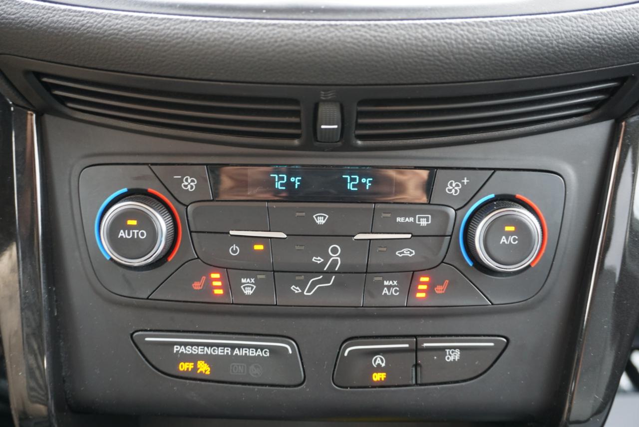 Ford Escape Titanium 4WD 2017