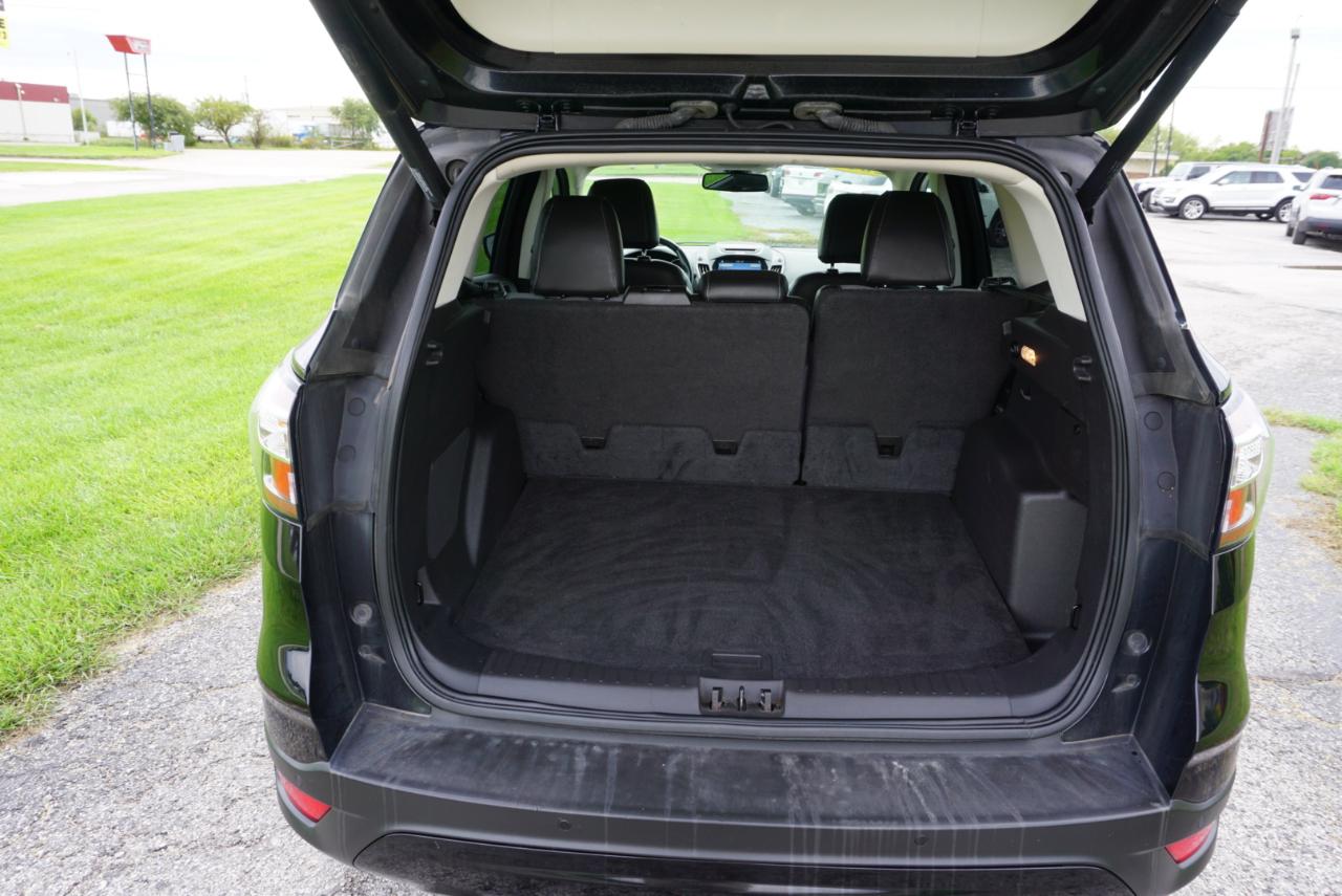 Ford Escape Titanium 4WD 2017