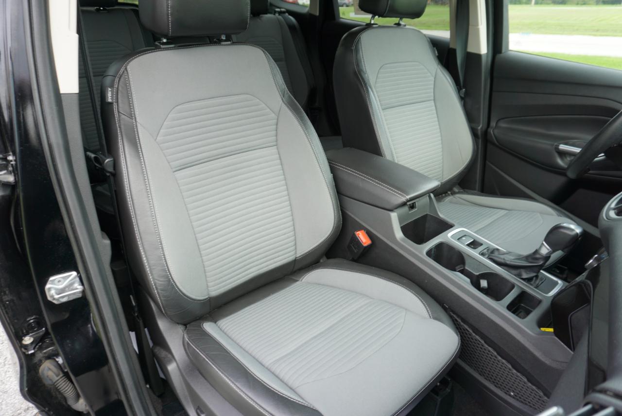 Ford Escape Titanium 4WD 2017