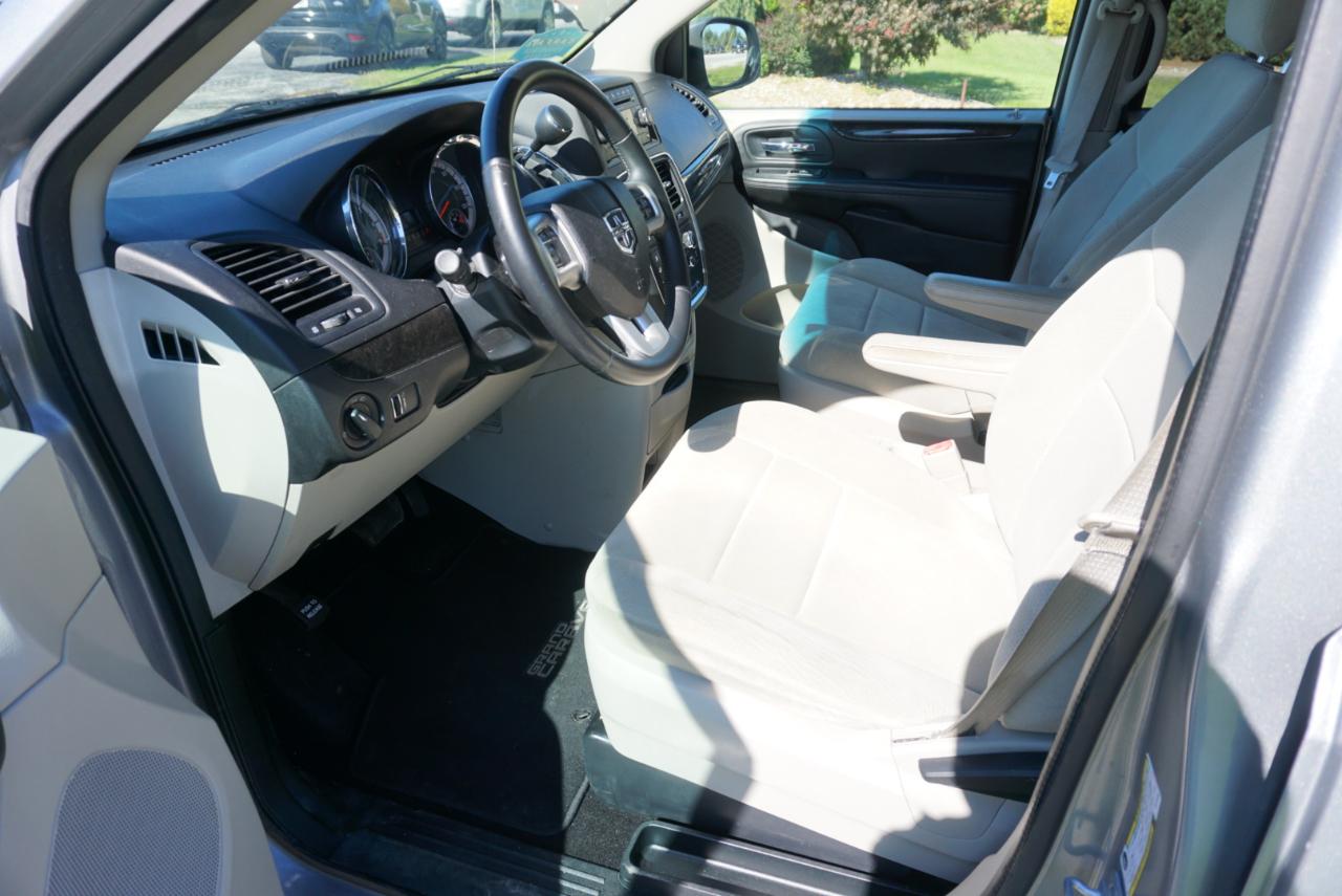 Dodge Grand Caravan SE 2013