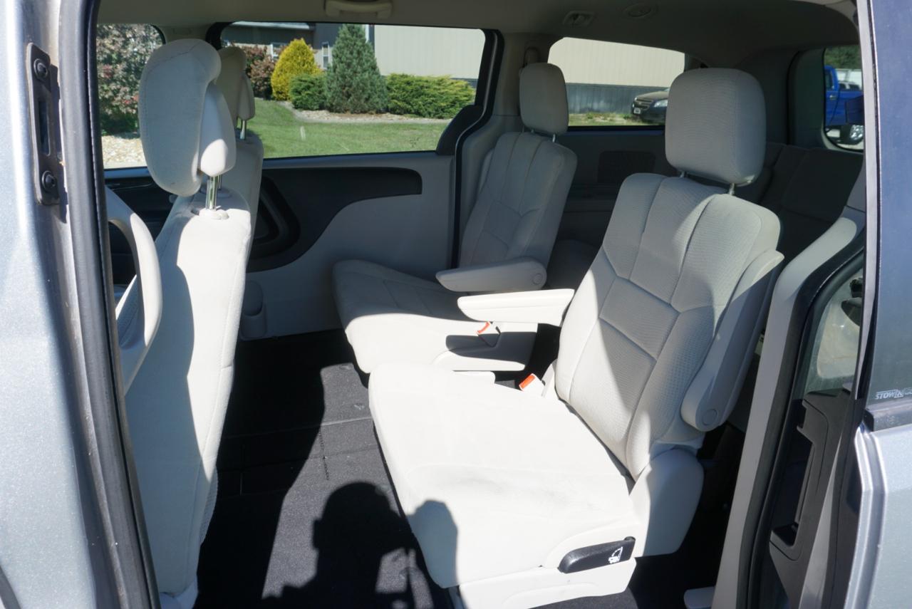 Dodge Grand Caravan SE 2013
