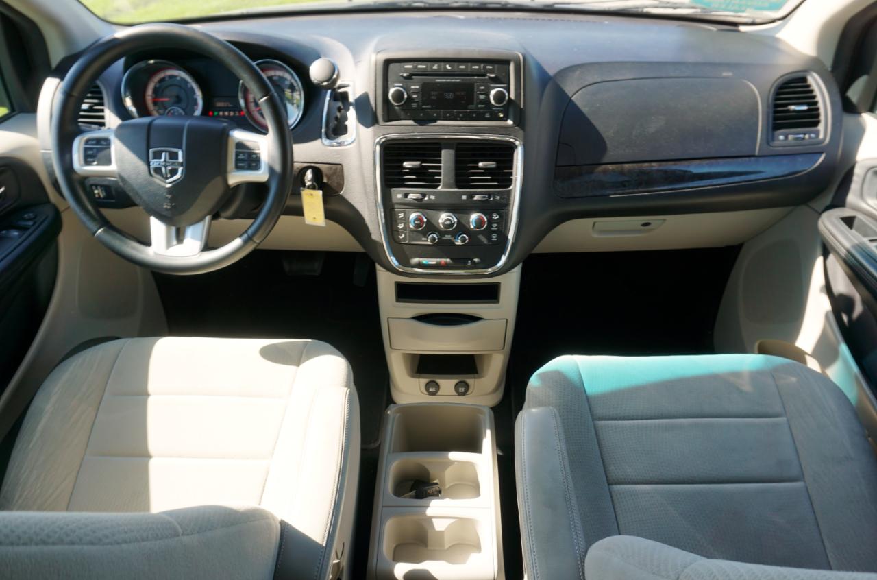 Dodge Grand Caravan SE 2013