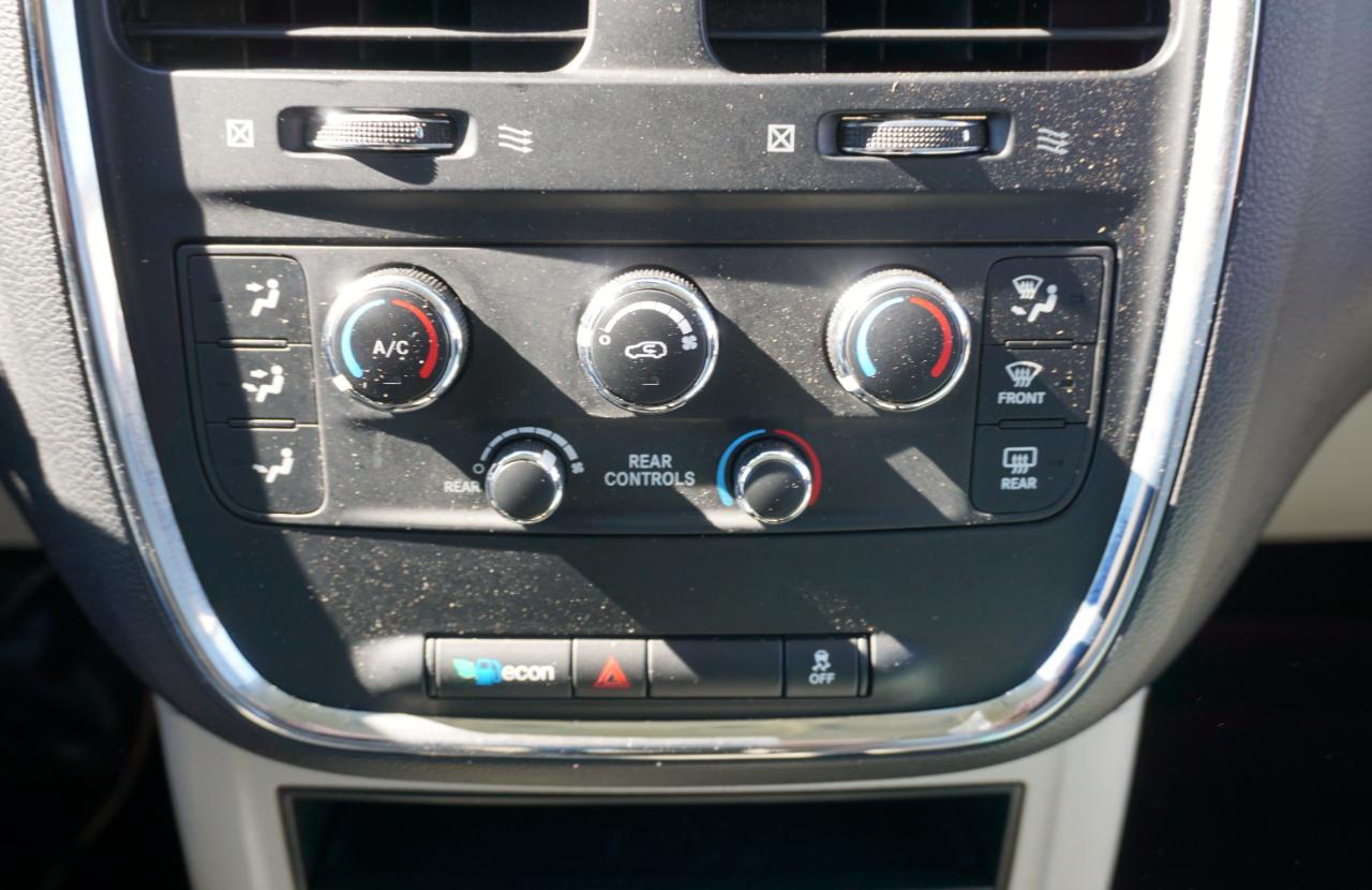 Dodge Grand Caravan SE 2013