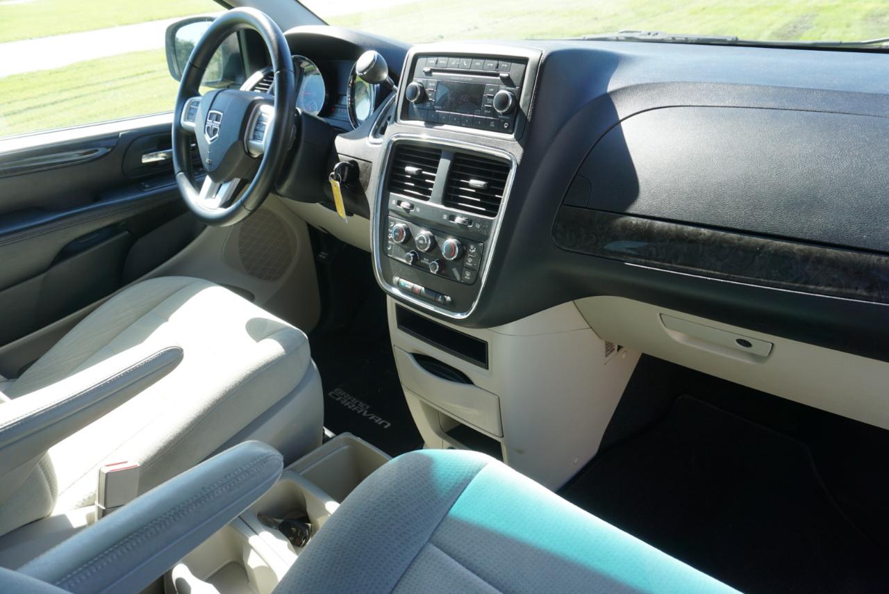 Dodge Grand Caravan SE 2013
